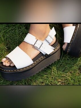 Dr Doc Martens Leather Strap Platform Sandals Women's Voss Quad White SZ 9
